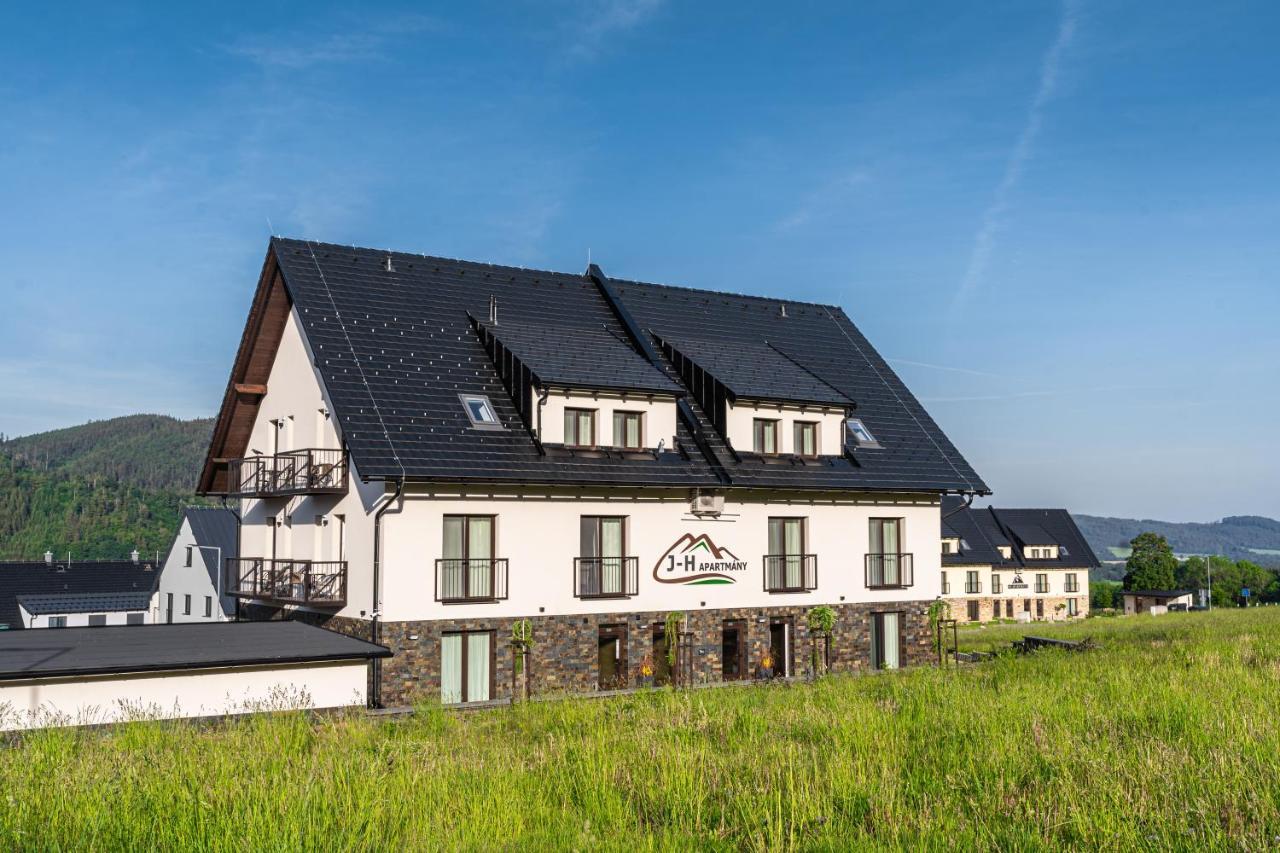 J-H Apartmany Horsky Resort Bukova Hora - 100 M Od Lanovky Червена-Вода Екстер'єр фото