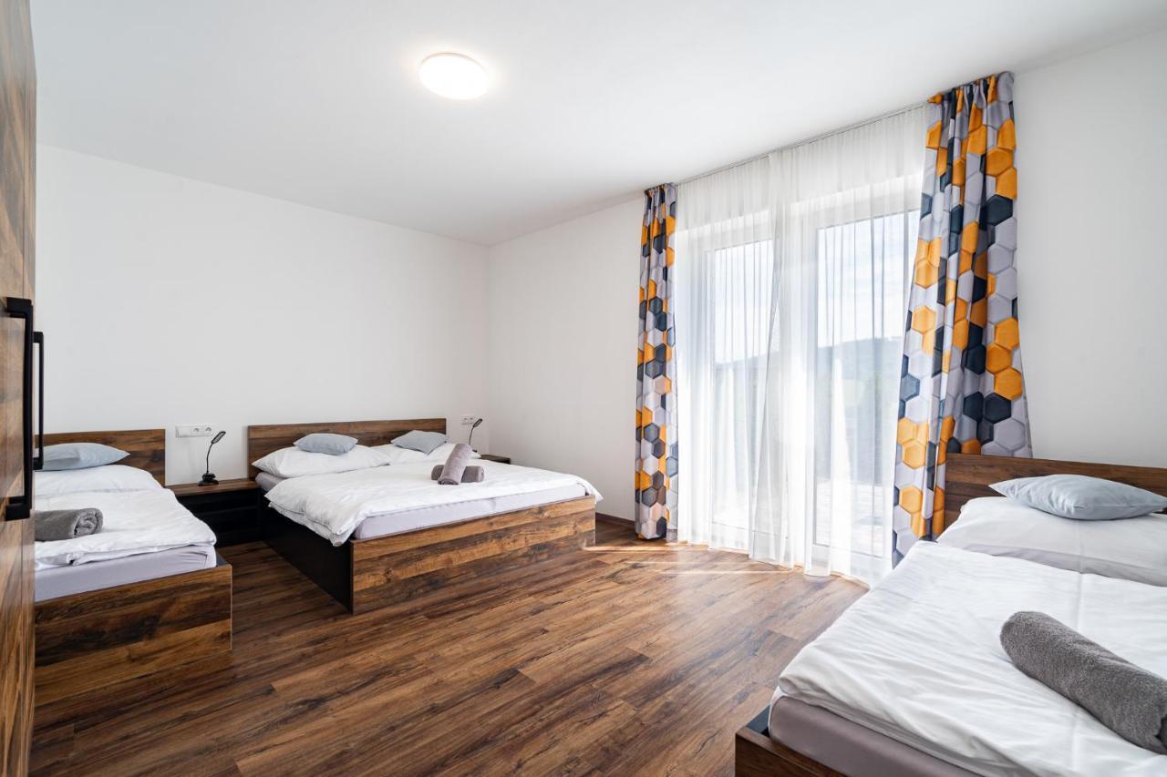 J-H Apartmany Horsky Resort Bukova Hora - 100 M Od Lanovky Червена-Вода Екстер'єр фото